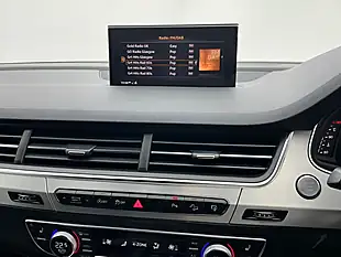 Used 2016 Audi Q7 S Line Sepang Blue - Interior and Exterior details 17