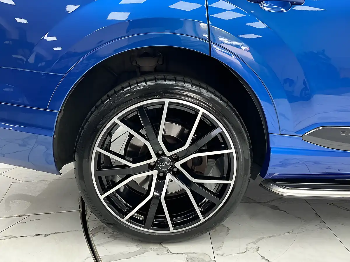Used 2016 Audi Q7 S Line Sepang Blue - Interior and Exterior details 20