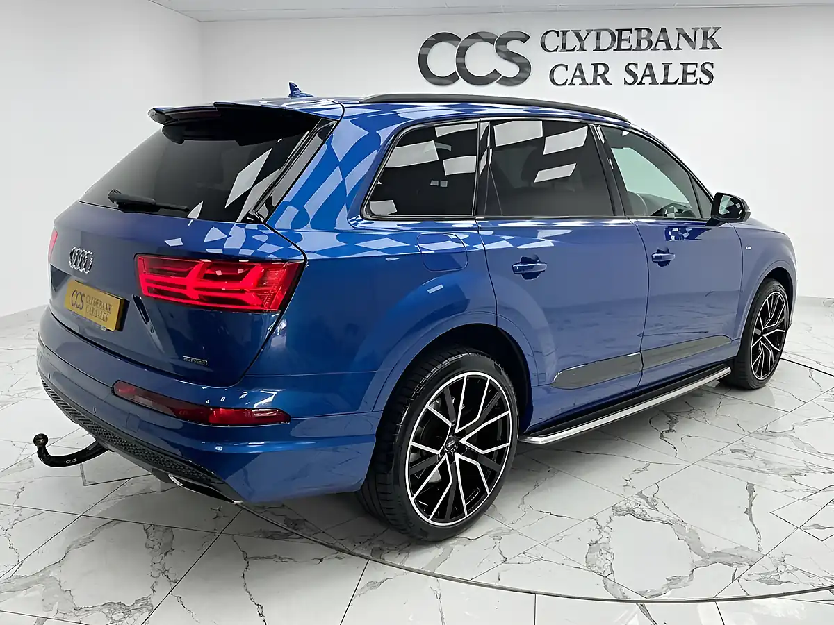 Used 2016 Audi Q7 S Line Sepang Blue - Interior and Exterior details 3