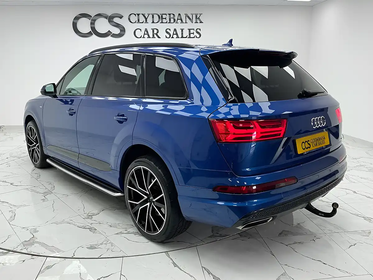 Used 2016 Audi Q7 S Line Sepang Blue - Interior and Exterior details 5