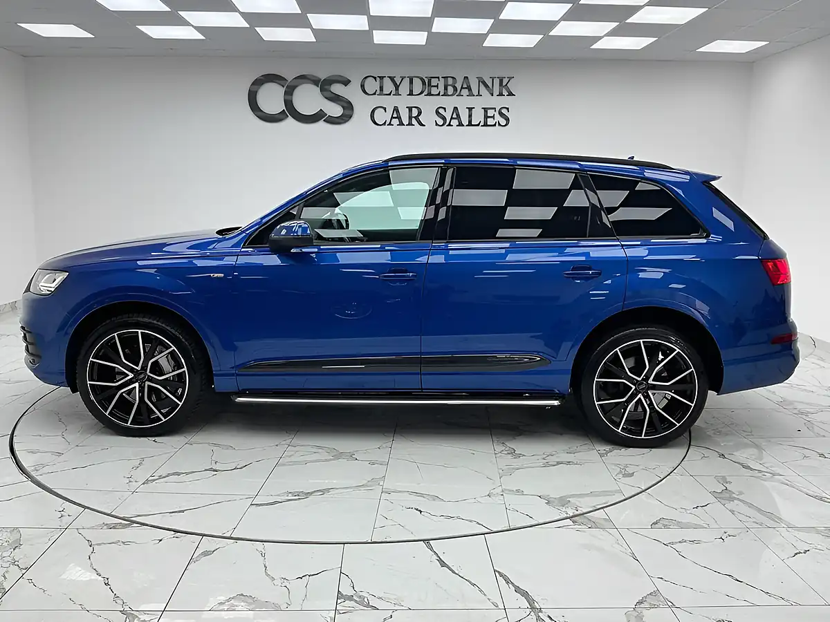 Used 2016 Audi Q7 S Line Sepang Blue - Interior and Exterior details 6
