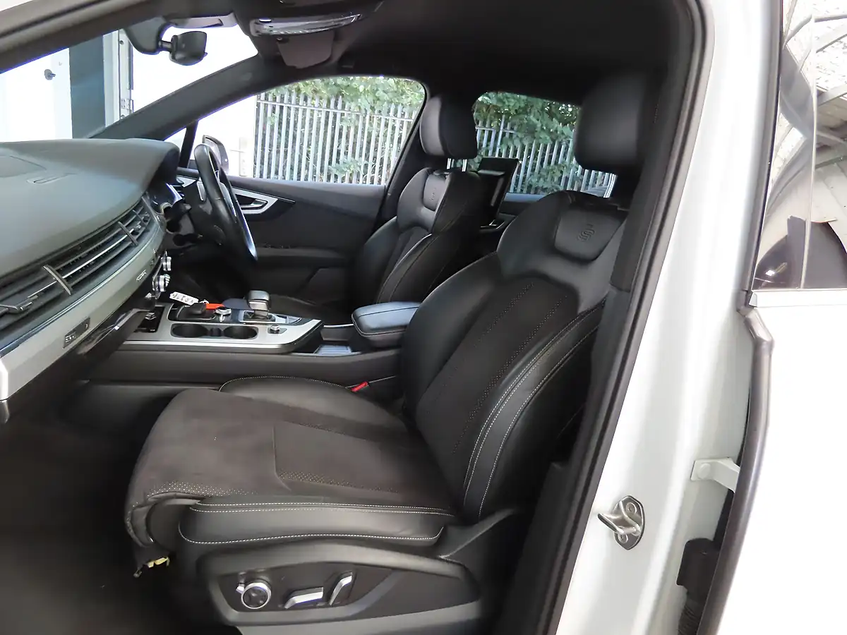 Used 2016 Audi Q7 S Line White - Interior and Exterior details 11
