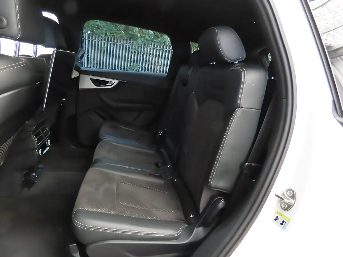 Used 2016 Audi Q7 S Line White - Interior and Exterior details 8