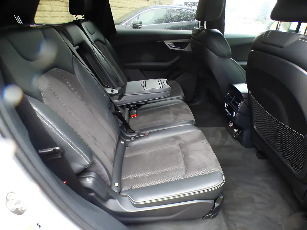 Used 2016 Audi Q7 S Line White - Interior and Exterior details 17