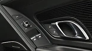 Used 2016 Audi R8 Plus Black - Interior and Exterior details 17