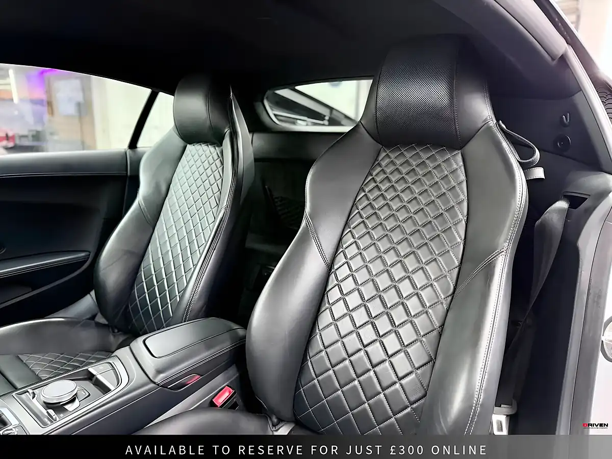 Used 2016 Audi R8 Plus White - Interior and Exterior details 4