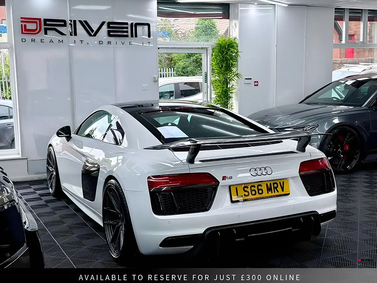 Used 2016 Audi R8 Plus White - Interior and Exterior details 8