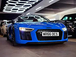 Used 2016 Audi R8 Spyder Quattro [5X Services] Blue - Interior and Exterior details 17