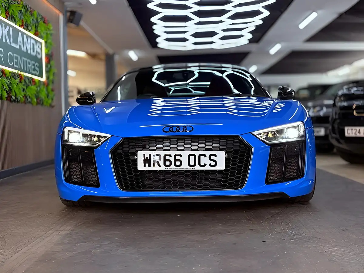 Used 2016 Audi R8 Spyder Quattro [5X Services] Blue - Interior and Exterior details 4