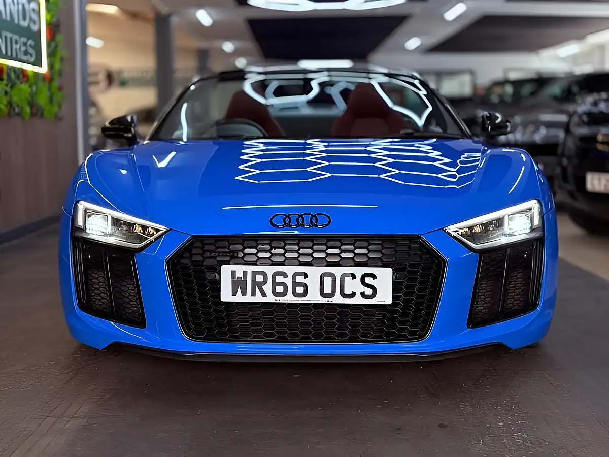 Used 2016 Audi R8 Spyder Quattro [5X Services] Blue - Interior and Exterior details 7