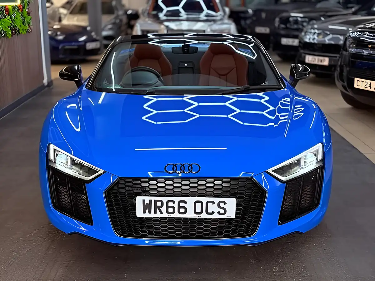 Used 2016 Audi R8 Spyder Quattro [5X Services] Blue - Interior and Exterior details 8