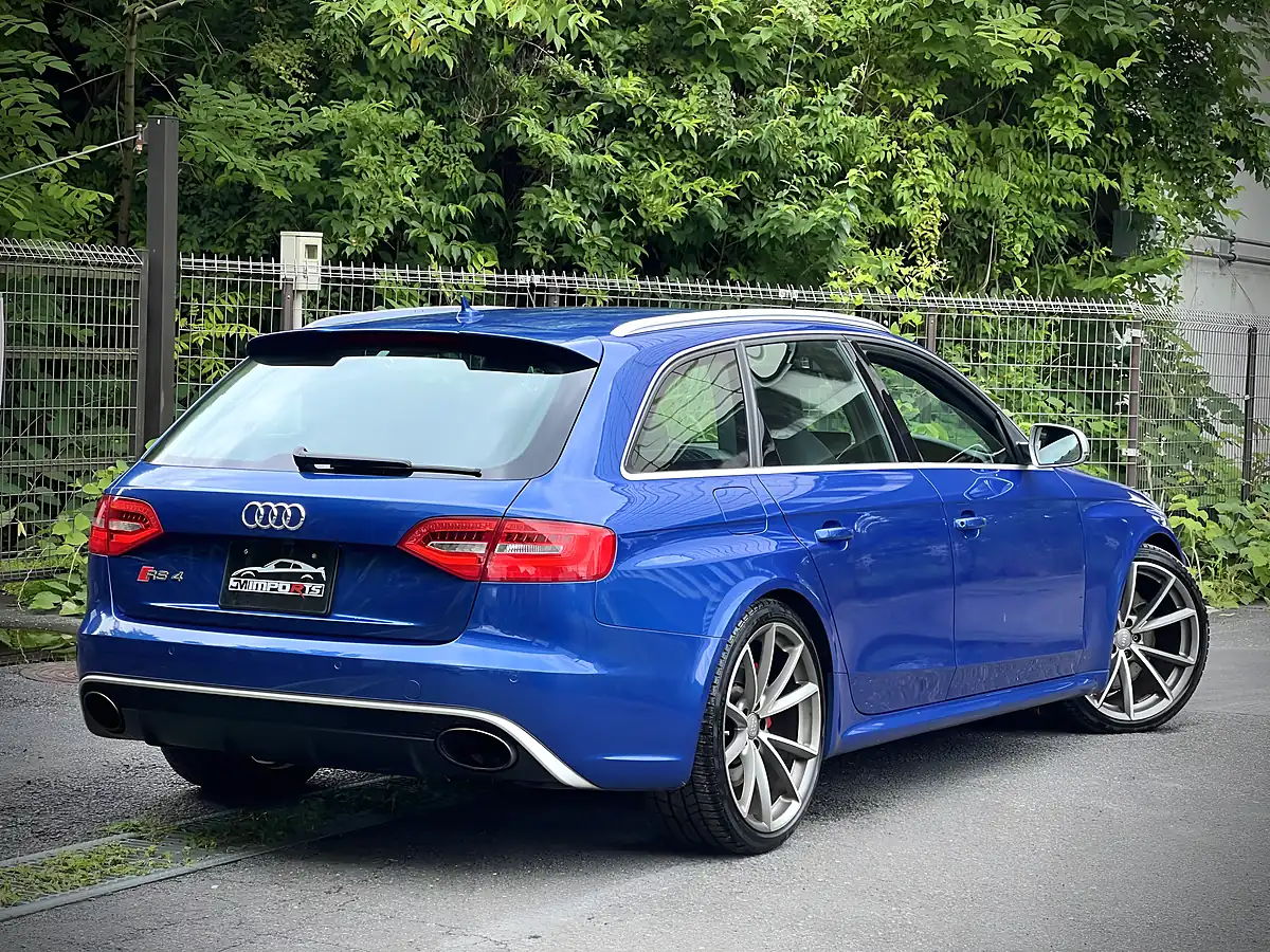 Used 2016 Audi RS4 Avant Blue Metallic - Interior and Exterior details 10