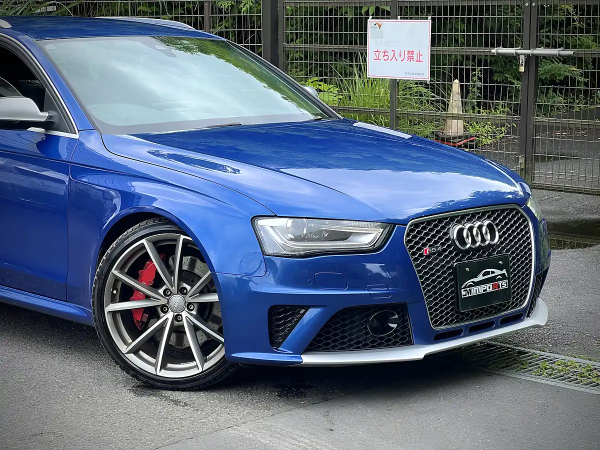Used 2016 Audi RS4 Avant Blue Metallic - Interior and Exterior details 2