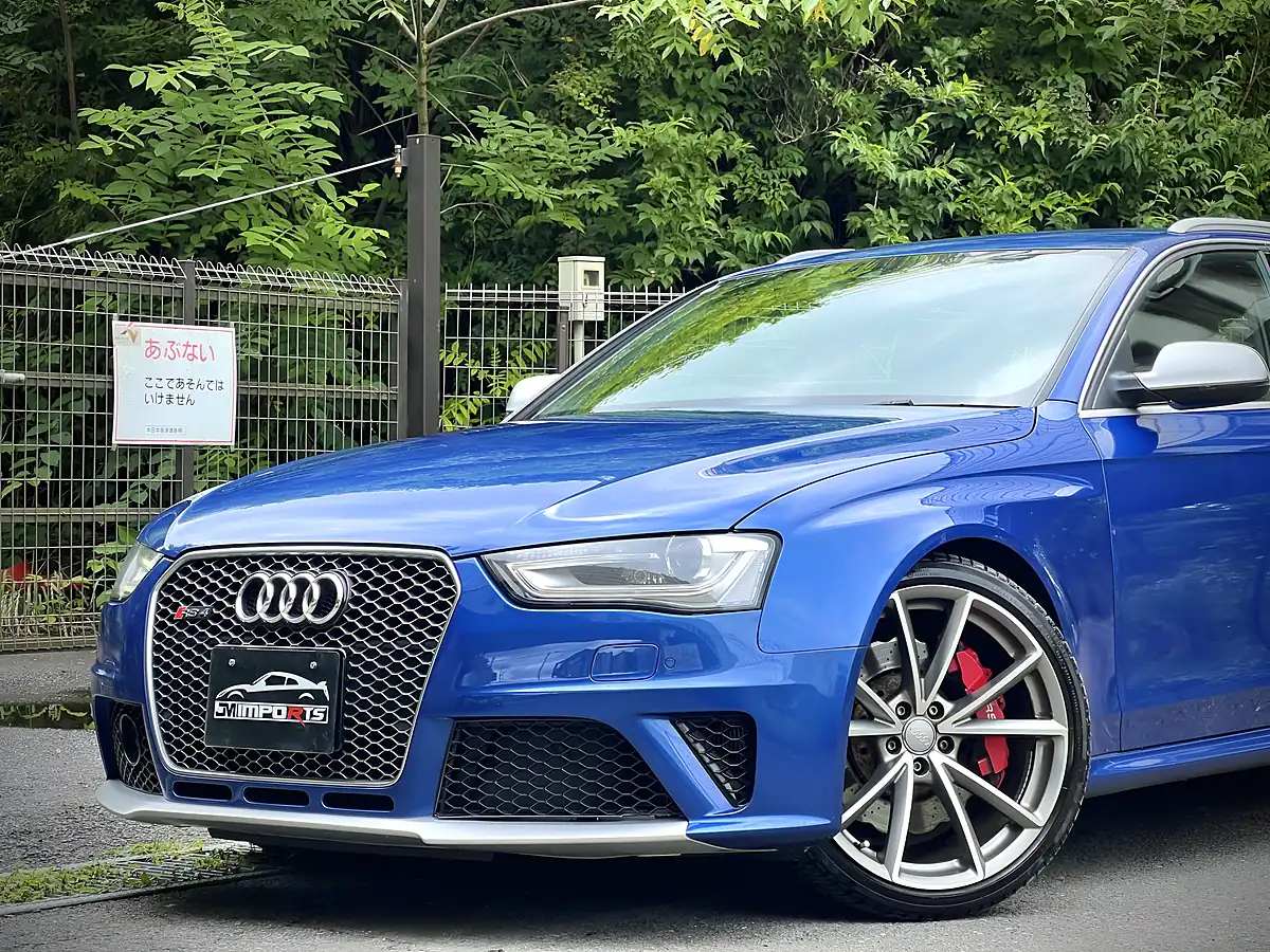 Used 2016 Audi RS4 Avant Blue Metallic - Interior and Exterior details 6