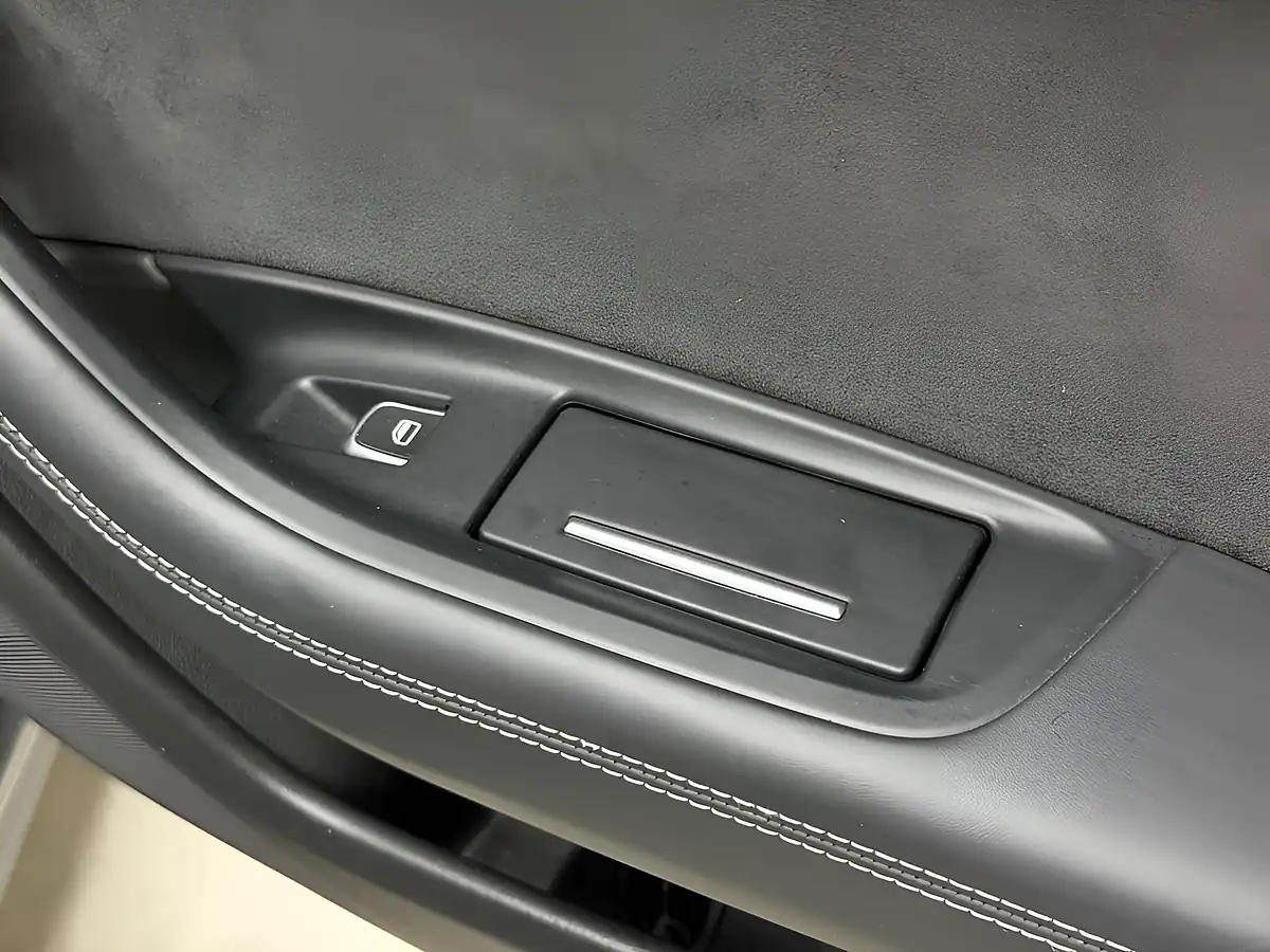 Used 2016 Audi RS6 Avant Avant Grey - Interior and Exterior details 12