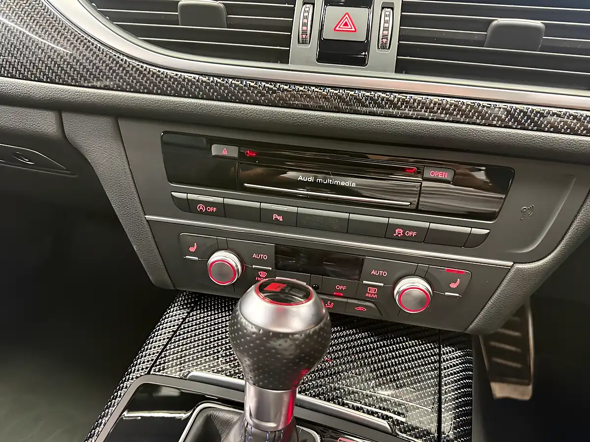 Used 2016 Audi RS6 Avant Performance Grey - Interior and Exterior details 11