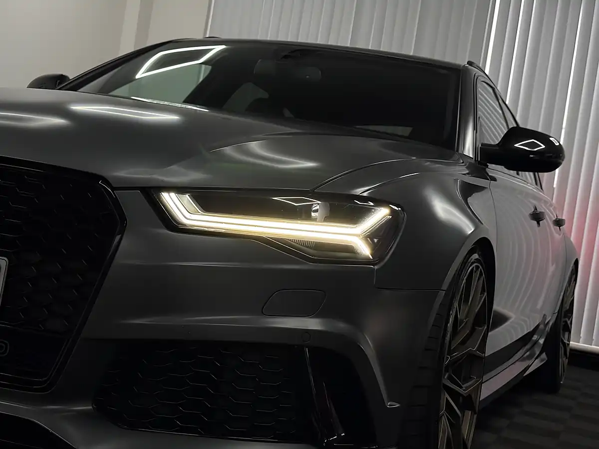Used 2016 Audi RS6 Avant Performance Grey - Interior and Exterior details 8