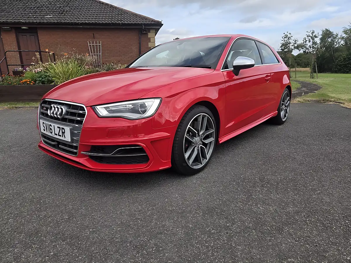 Used 2016 Audi S3 Nav Red - Interior and Exterior details 4