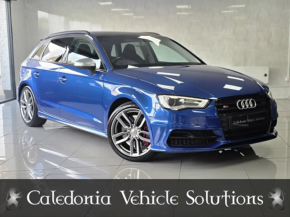 Used 2016 Audi S3 Sportback Blue - Front View