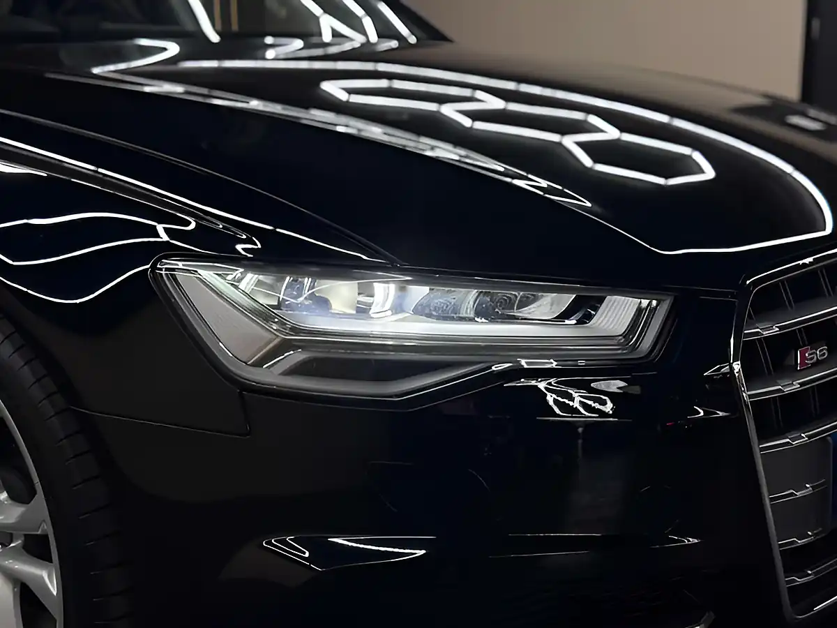 Used 2016 Audi S6 Black - Interior and Exterior details 9