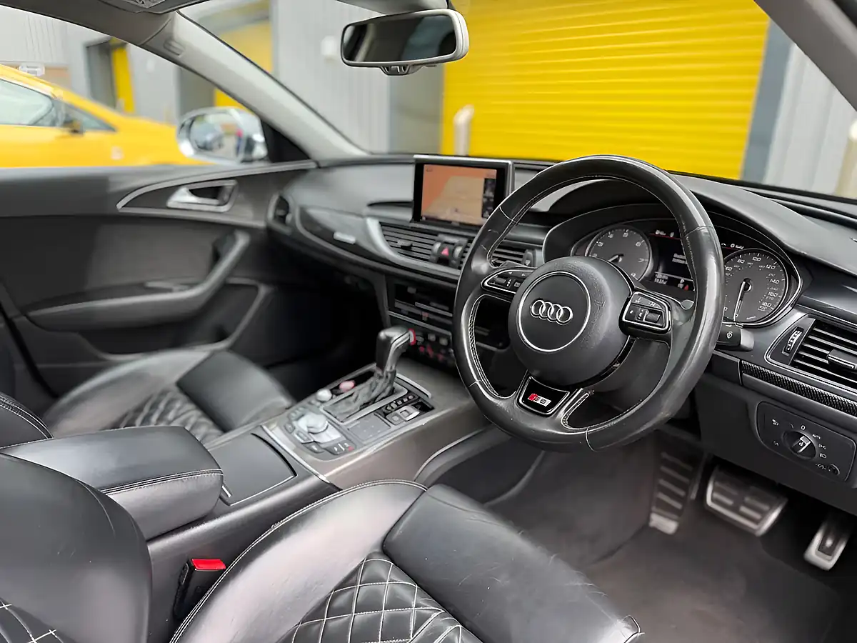 Used 2016 Audi S6 Saloon Black - Interior and Exterior details 16