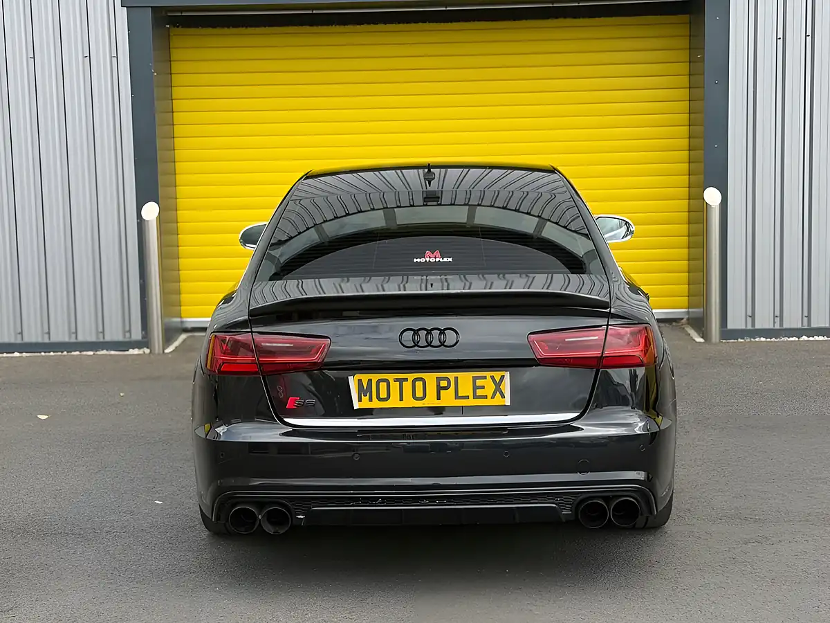 Used 2016 Audi S6 Saloon Black - Interior and Exterior details 8