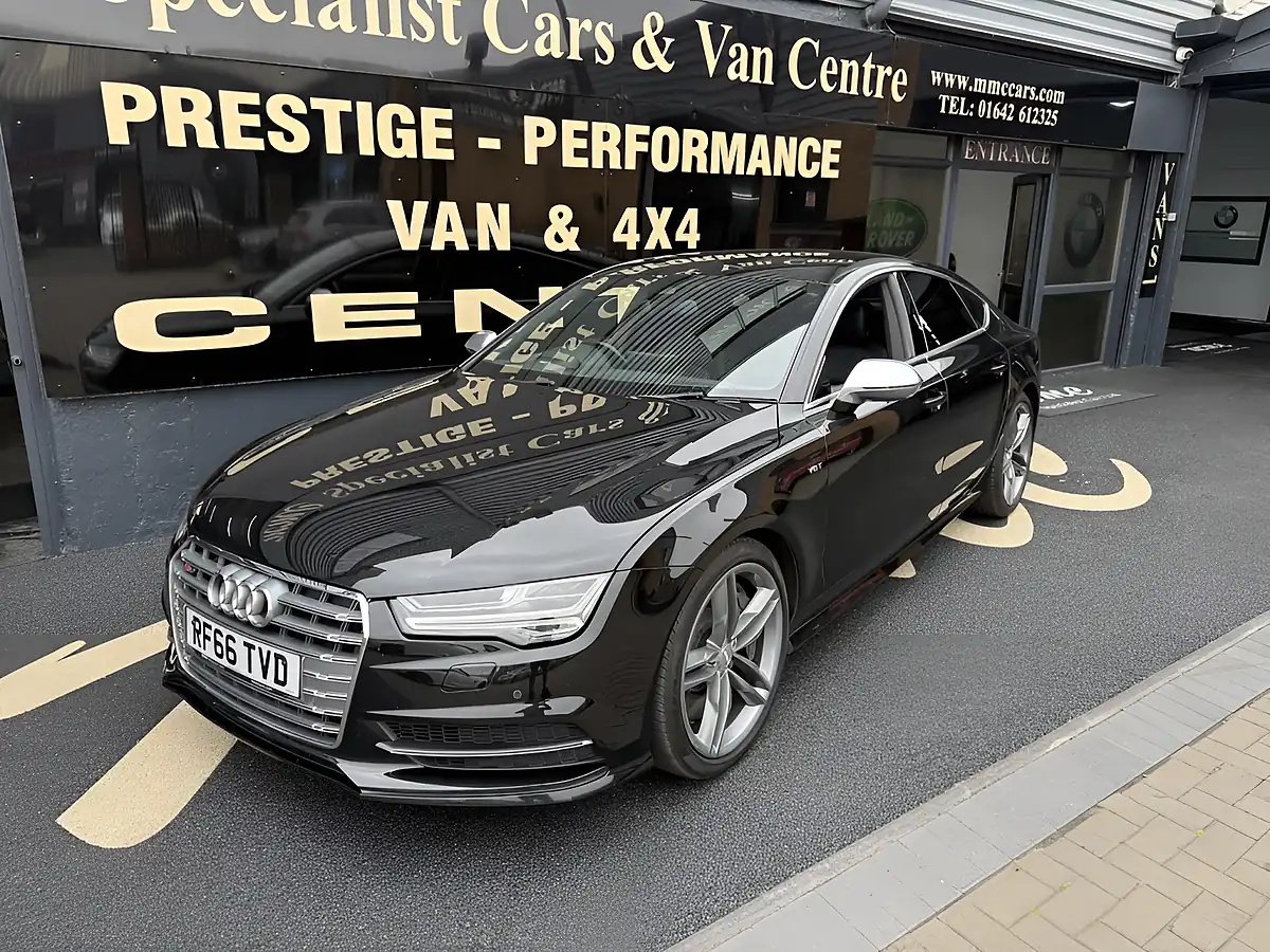 Used 2016 Audi S7 Black - Front View