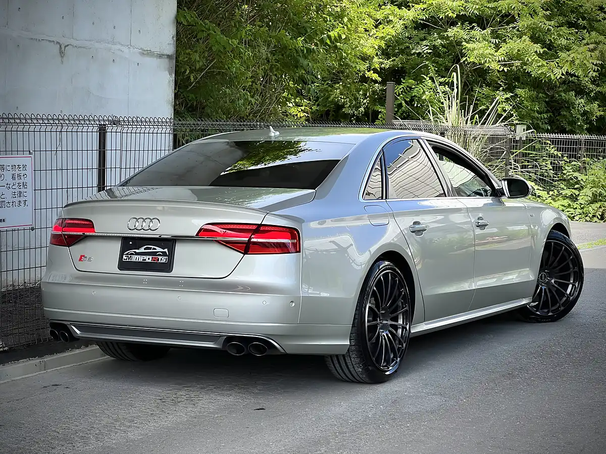 Used 2016 Audi S8 Plus Oem Silver - Interior and Exterior details 11