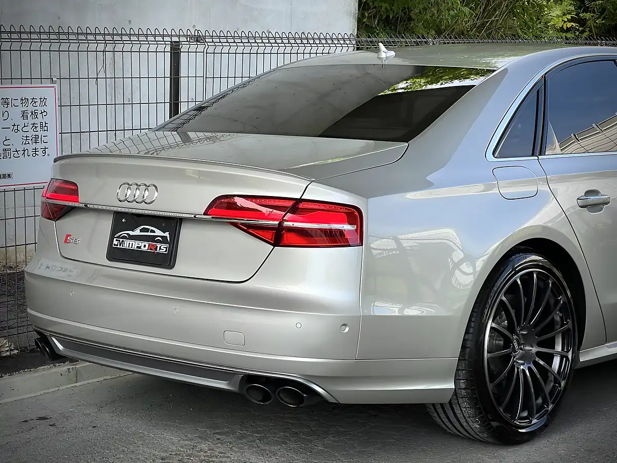 Used 2016 Audi S8 Plus Oem Silver - Interior and Exterior details 12