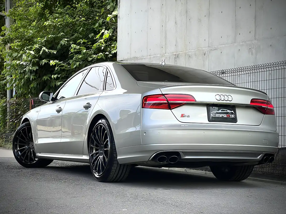 Used 2016 Audi S8 Plus Oem Silver - Interior and Exterior details 16