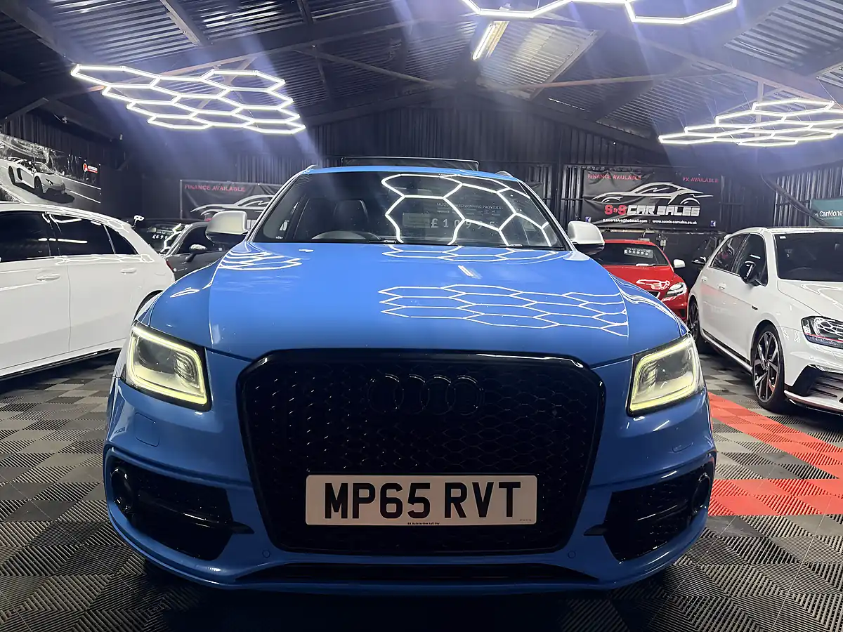 Used 2016 Audi SQ5 Blue - Interior and Exterior details 14