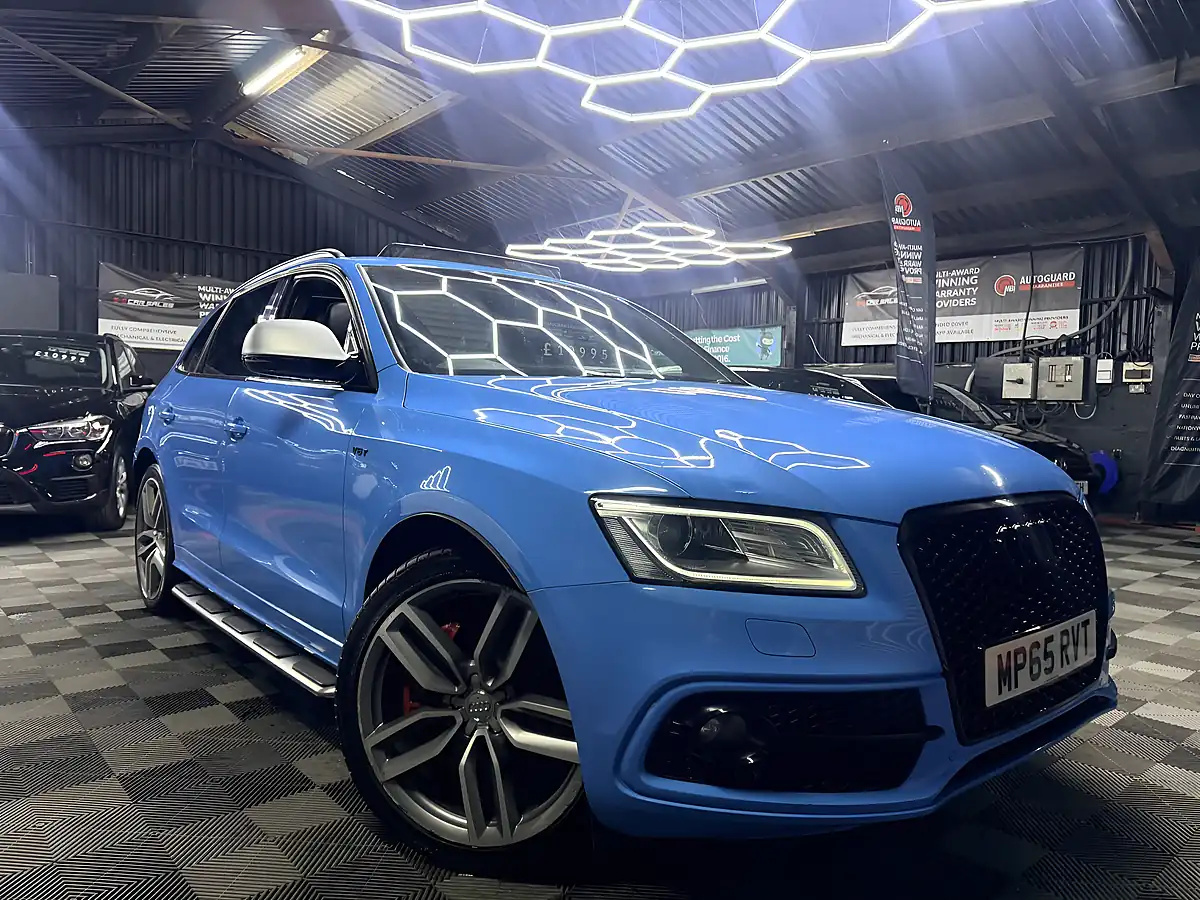 Used 2016 Audi SQ5 Blue - Interior and Exterior details 3