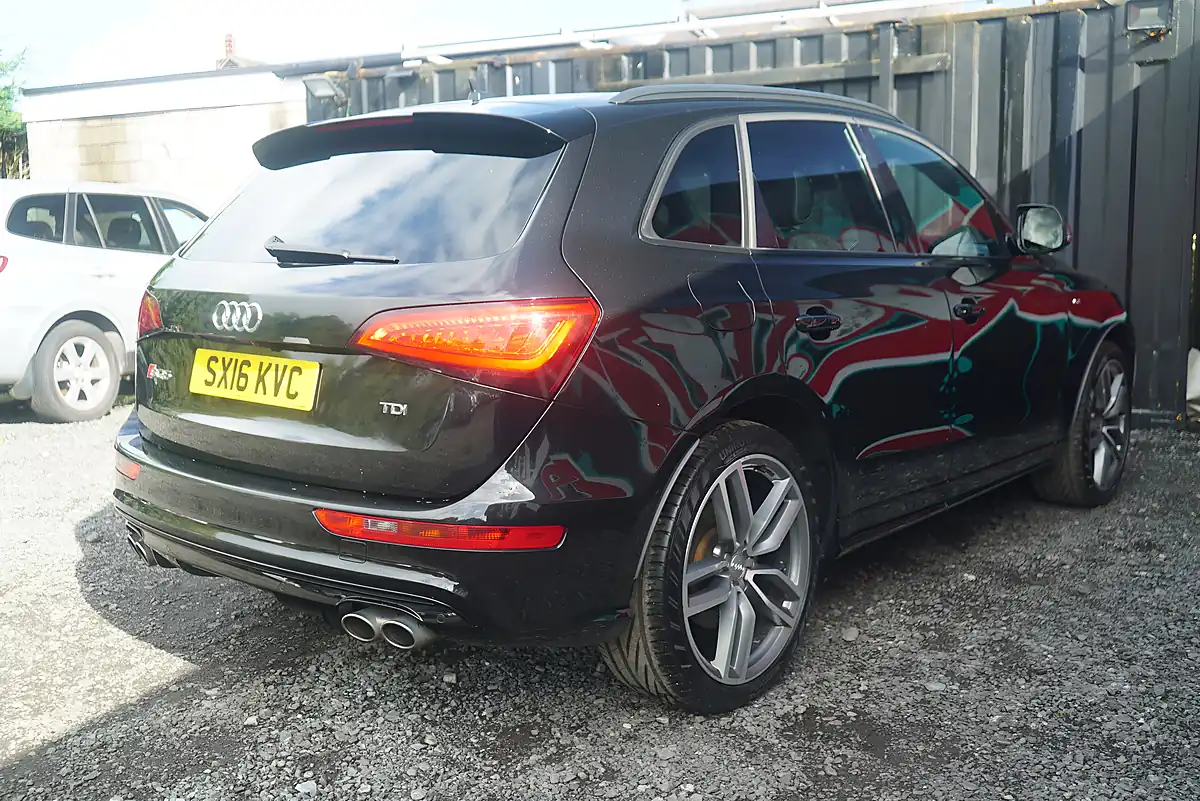 Used 2016 Audi SQ5 Plus Black - Interior and Exterior details 11