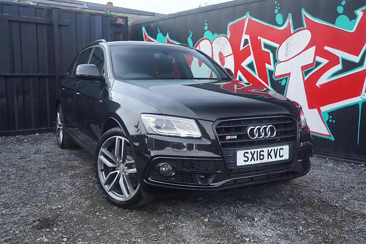 Used 2016 Audi SQ5 Plus Black - Interior and Exterior details 2