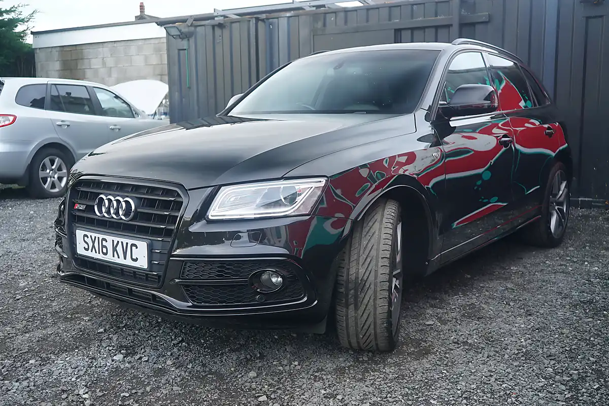 Used 2016 Audi SQ5 Plus Black - Interior and Exterior details 8