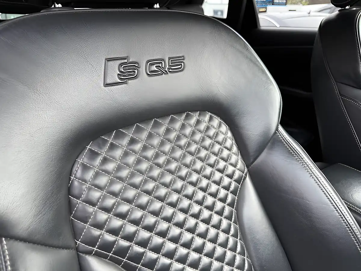 Used 2016 Audi SQ5 Plus Black - Interior and Exterior details 9