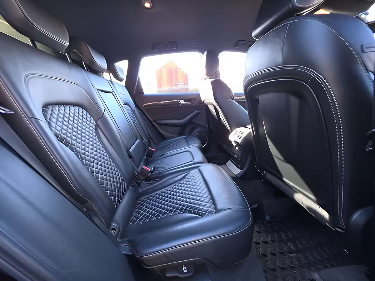 Used 2016 Audi SQ5 Plus Black - Interior and Exterior details 11