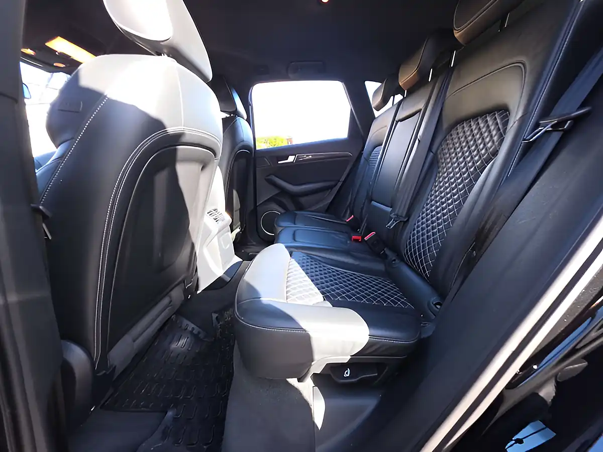 Used 2016 Audi SQ5 Plus Black - Interior and Exterior details 13