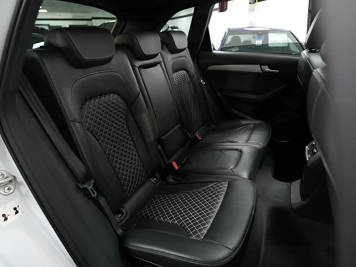 Used 2016 Audi SQ5 Plus Glacier White - Interior and Exterior details 12