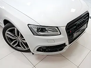 Used 2016 Audi SQ5 Plus Glacier White - Interior and Exterior details 19