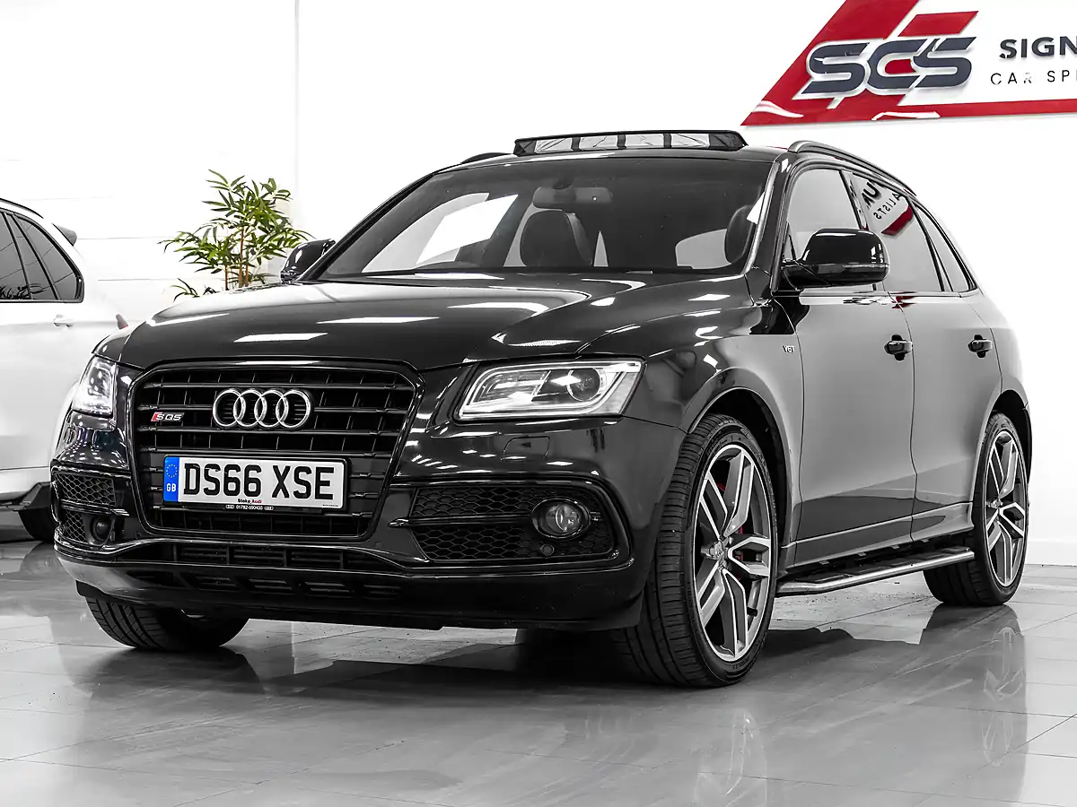 Used 2016 Audi SQ5 Plus Panther Black - Front View
