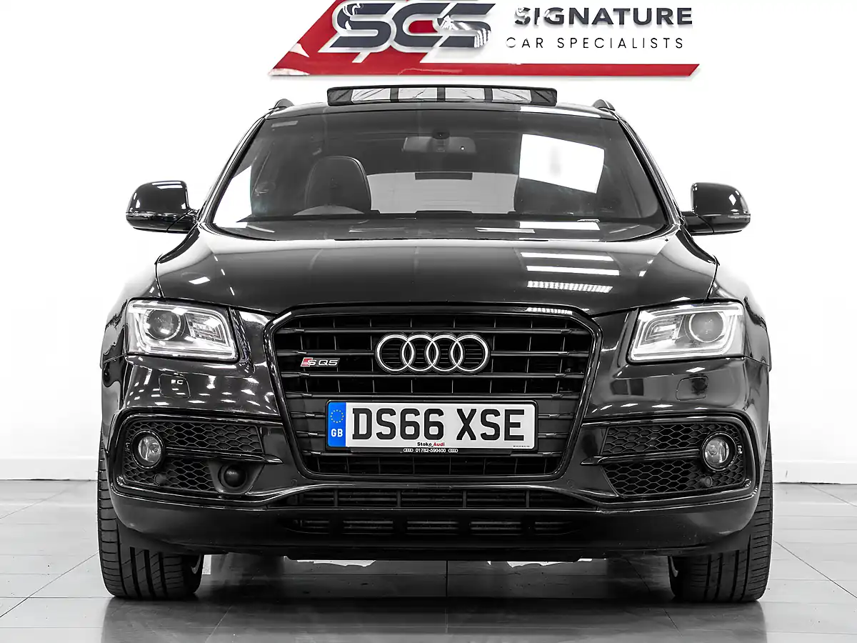 Used 2016 Audi SQ5 Plus Panther Black - Interior and Exterior details 5