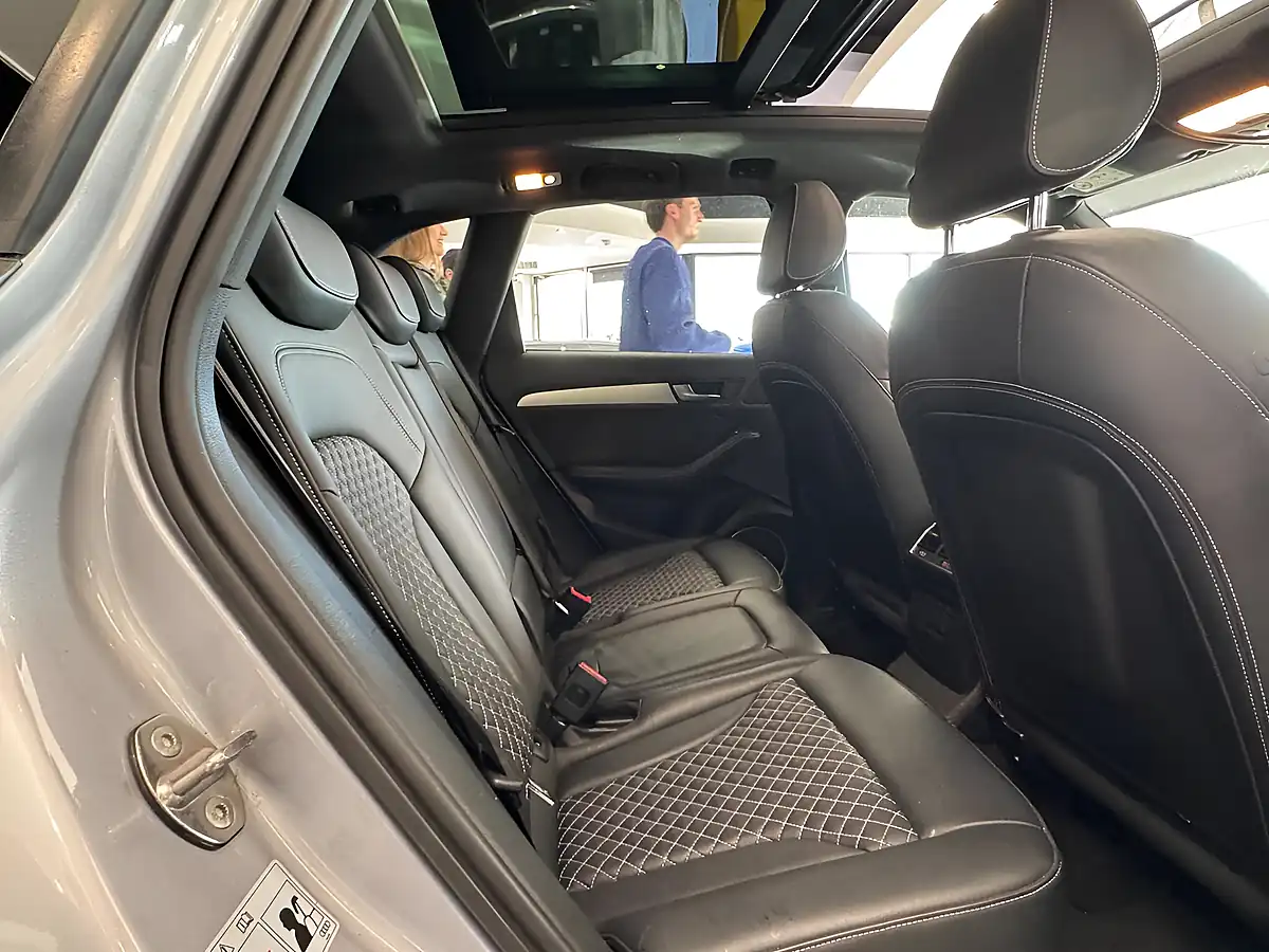 Used 2016 Audi SQ5 Plus Special Edition Silver - Interior and Exterior details 11