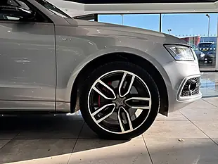Used 2016 Audi SQ5 Plus Special Edition Silver - Interior and Exterior details 7