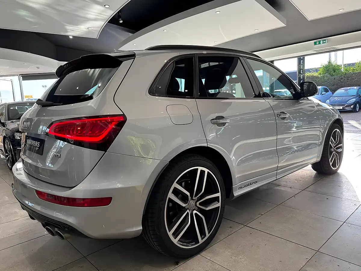 Used 2016 Audi SQ5 Plus Special Edition Silver - Interior and Exterior details 8