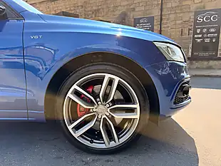Used 2016 Audi SQ5 Sepang Blue - Interior and Exterior details 10