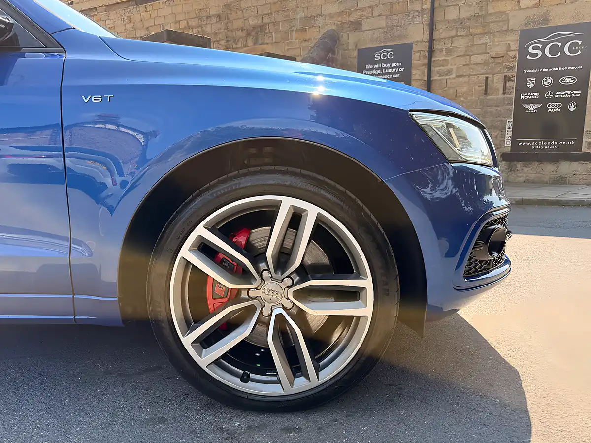Used 2016 Audi SQ5 Sepang Blue - Interior and Exterior details 10
