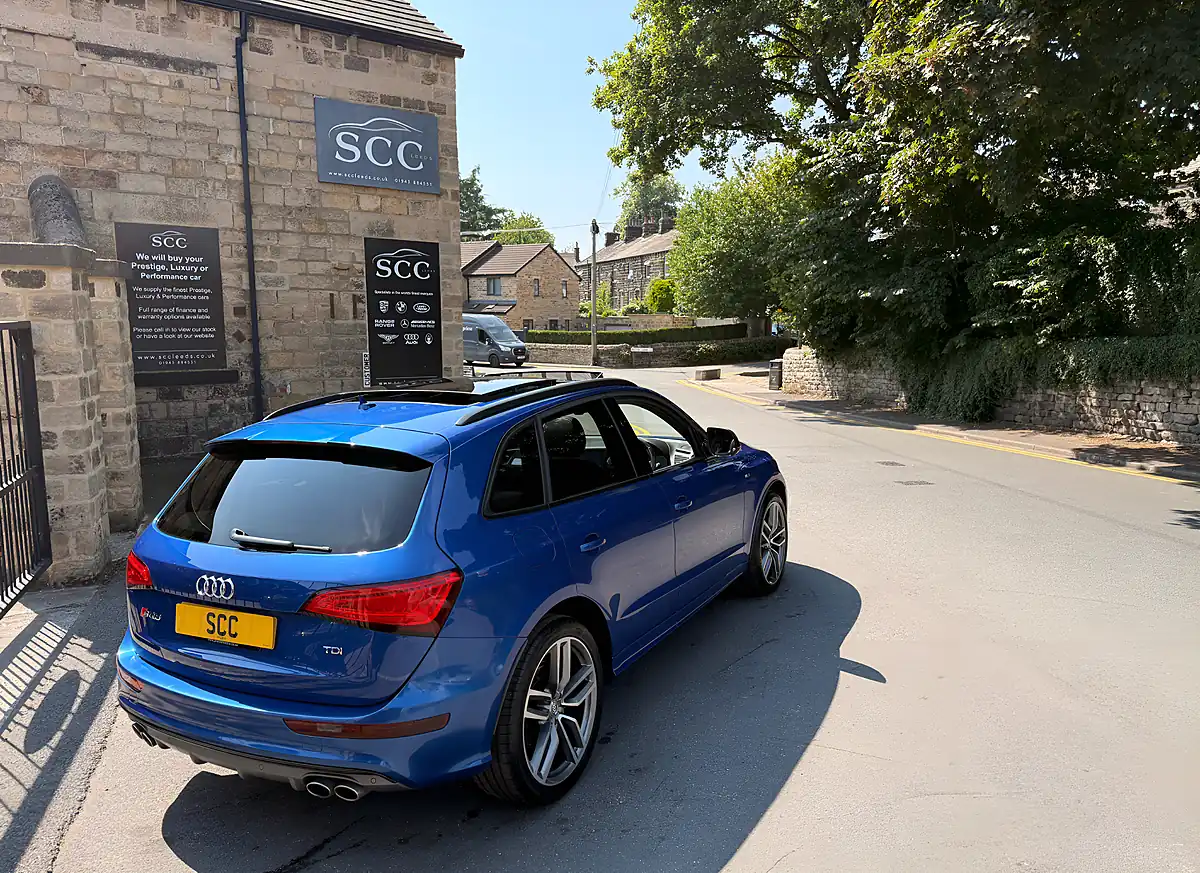 Used 2016 Audi SQ5 Sepang Blue - Interior and Exterior details 9