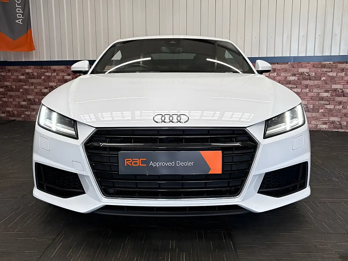Used 2016 Audi Tt S Line Ibis White - Interior and Exterior details 5