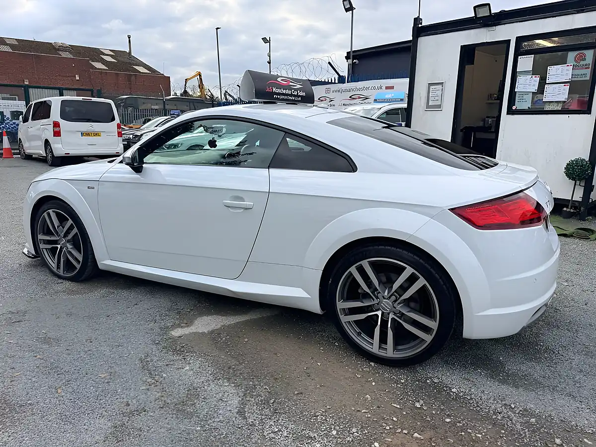 Used 2016 Audi Tt S Line White - Interior and Exterior details 9